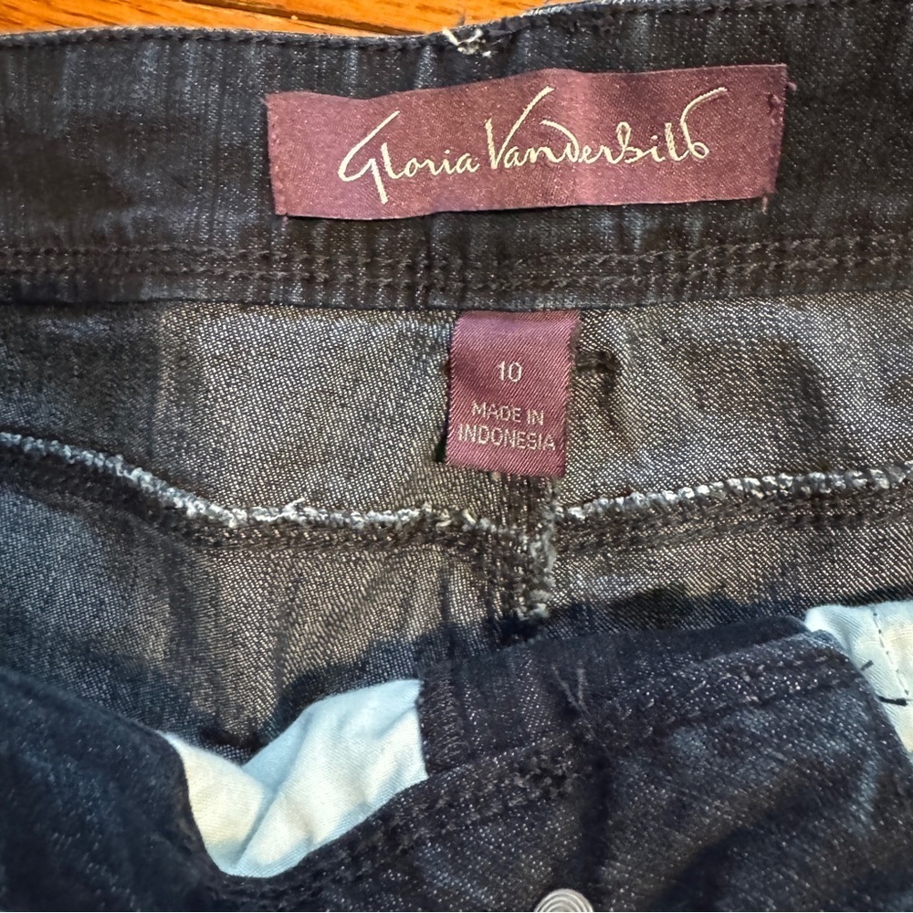 Gloria Vanderbilt Skimmer Jeans Shorts size 10 - Picture 4 of 4